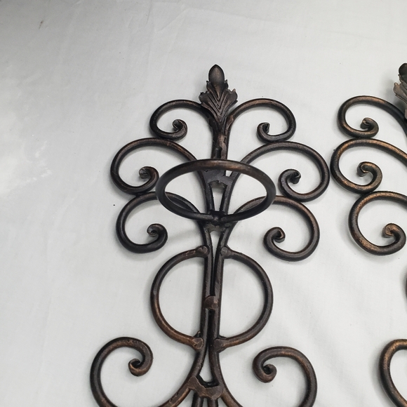 Two Vintage Scrolled Black Iron Wall Sconces Bronze Details - Picture 7 of 7